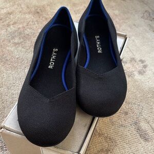 Rothy's Black Solid Women's Flats